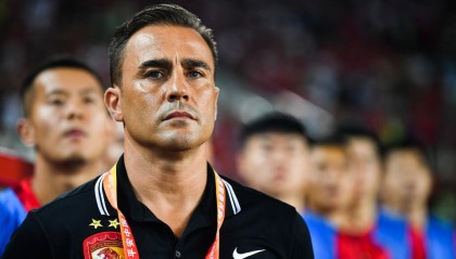  那不勒斯主帅下课，助教暂代帅位  