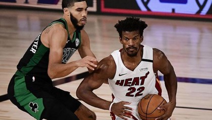  巴特勒20+10+10，热火加时鏖战擒公牛  