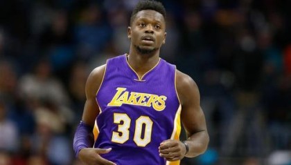  曼城旧将弑旧主，斯特林助攻戴帽击溃老东家  