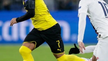  哈兰德梅开二度助多特逆转，德甲金靴争夺进入白热化阶段